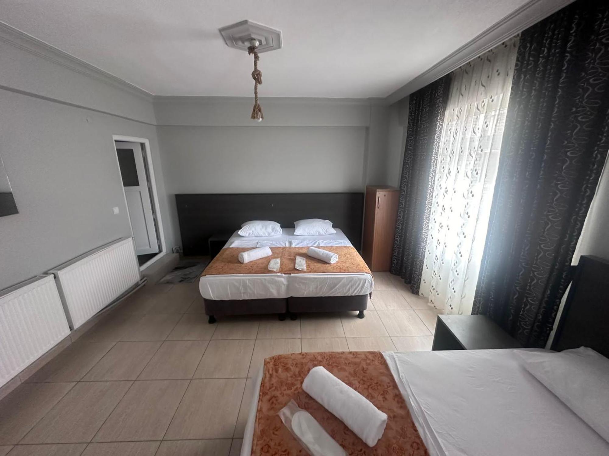 Guenes Pansiyon Edirne Kamer foto