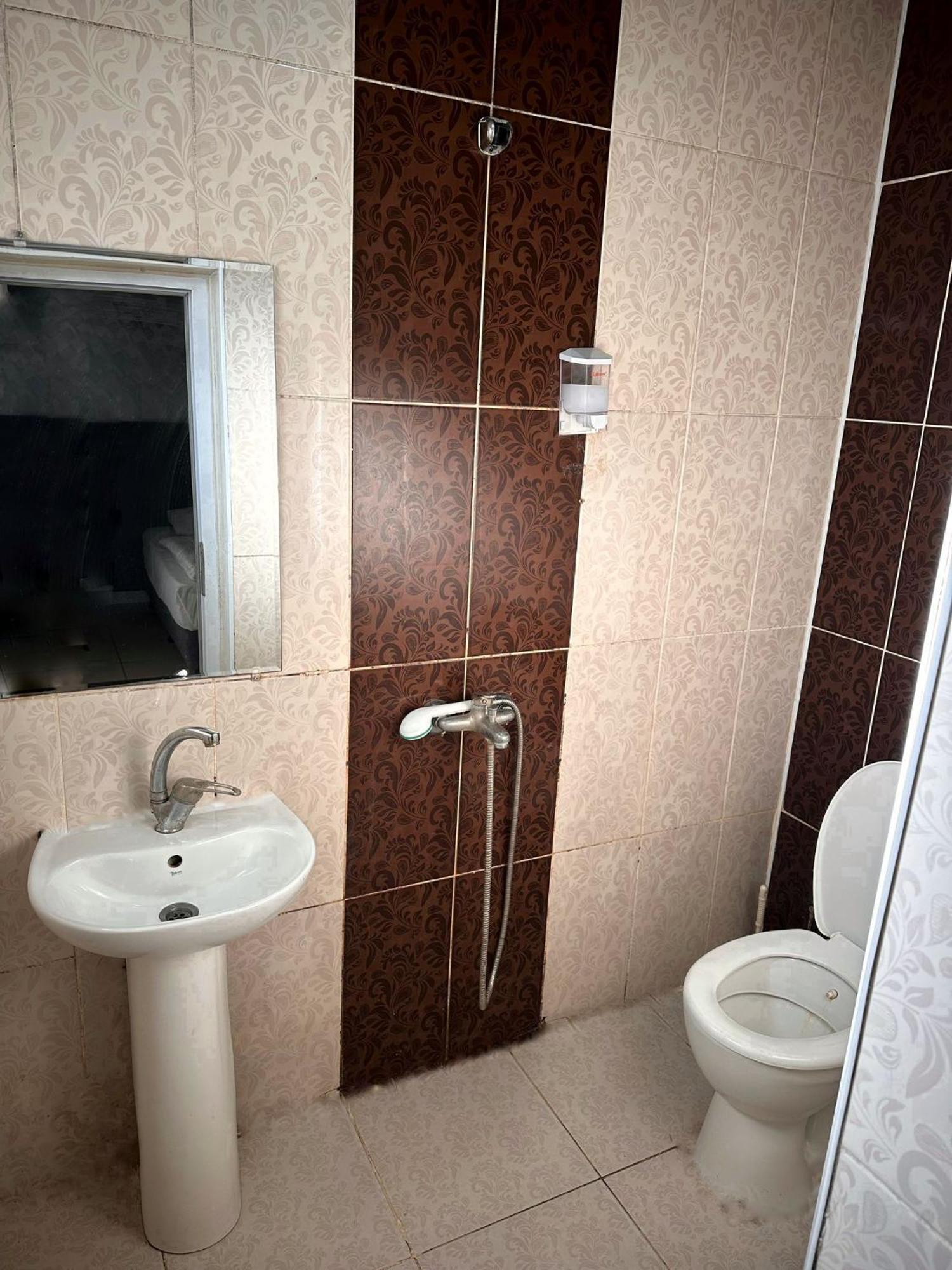 Guenes Pansiyon Edirne Buitenkant foto